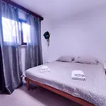 Get In بيروغ