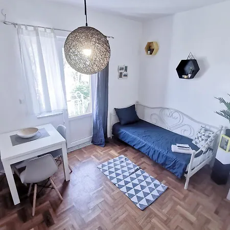Get In Apartment *
